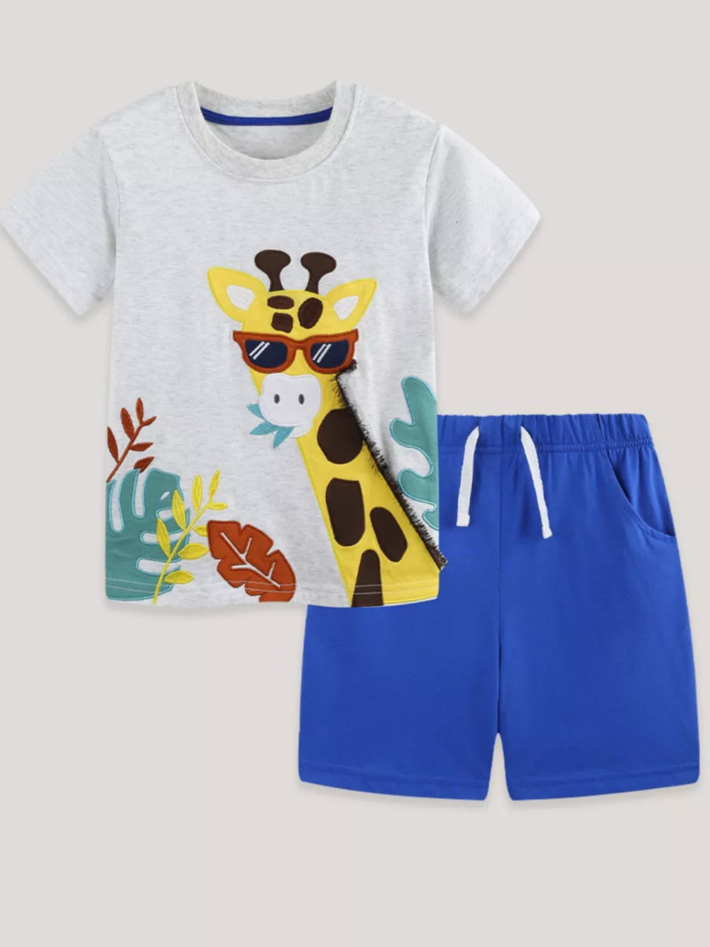 Toddler boys' cotton graphic t-shirt and shorts set with playful giraffe.