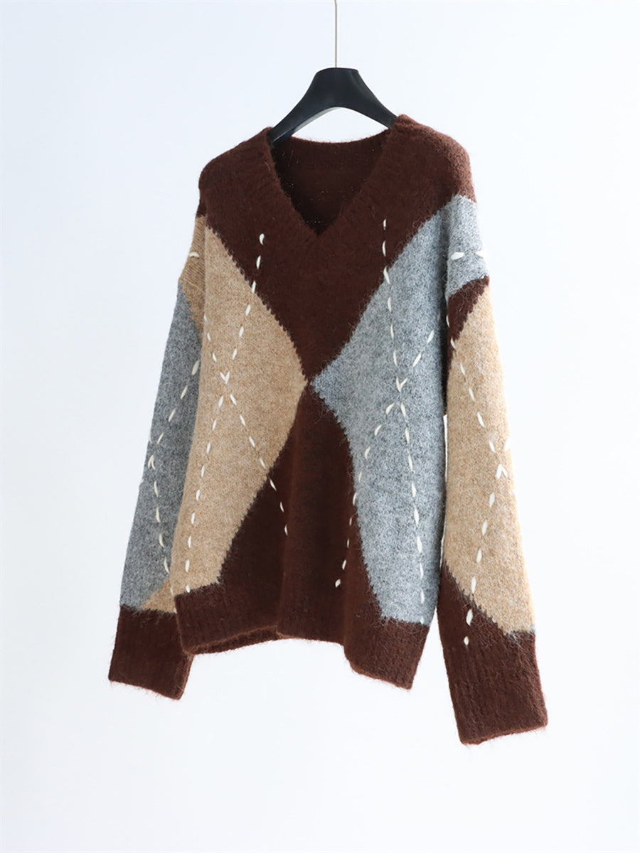 v-neck sweater in Brown with stretch and hip-length