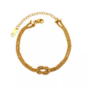 Gold bracelet with wrist-length and clasp