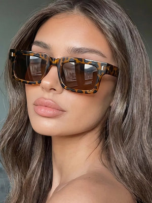 Uv Protection Rectangular Sunglasses in black with UV protection