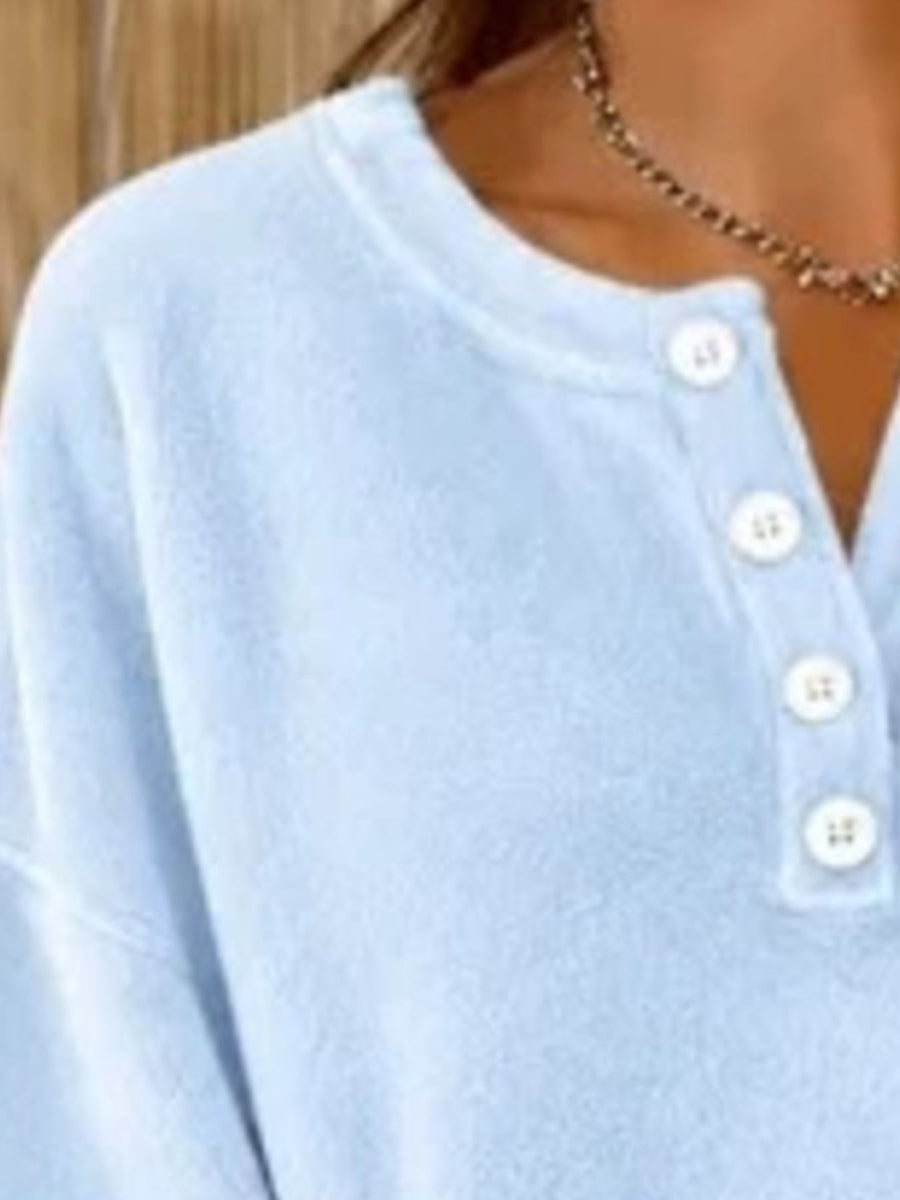 sweatshirt in White with buttoned and hip-length