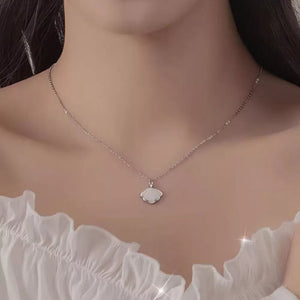 Silver straight necklace with not applicable