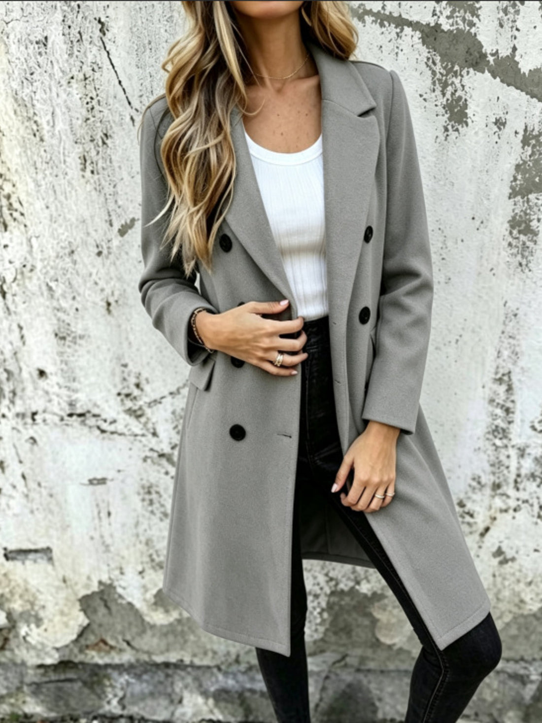 Apricot overcoat with knee-length and button-front