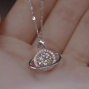 925 sterling silver,Moissanite Carat weight: 1ct Care instructions: Avoid wearin necklace in clear with delicate silhouette