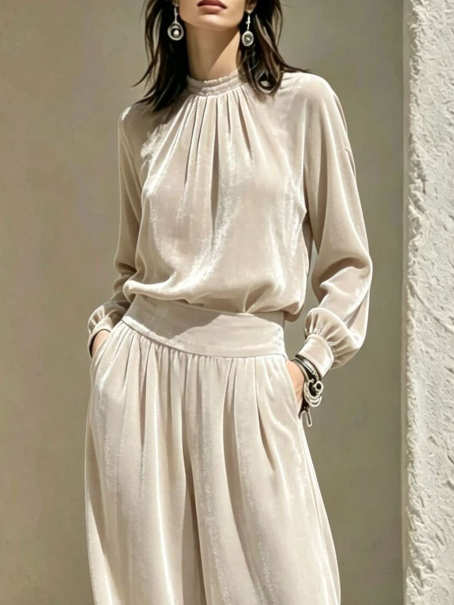 glam matching set in Brown with mock neck
