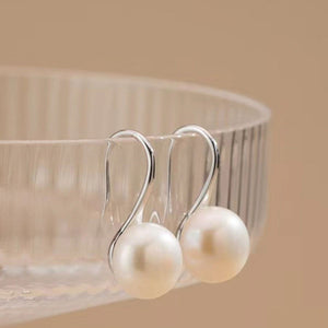 Silver drop earrings with freshwater pearls