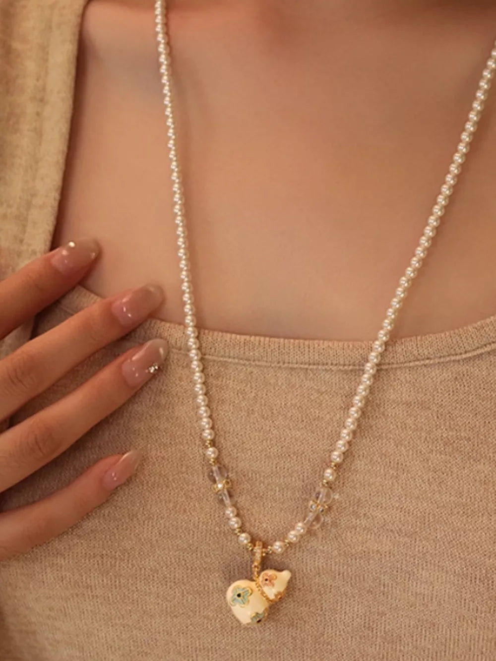 ivory necklace with floral and N/A