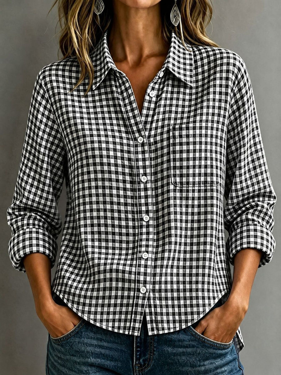 button-down shirt in white with buttoned and hip-length