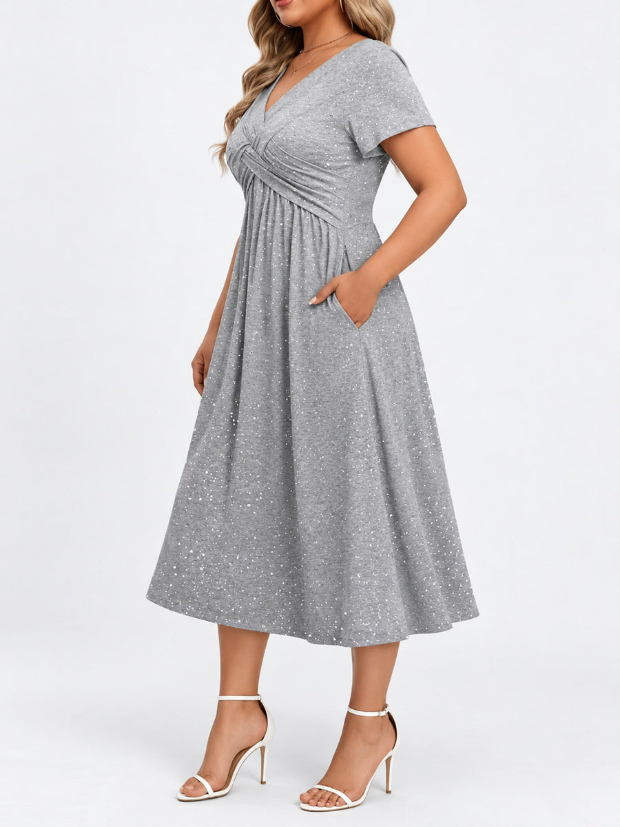 Polyester 100% Care instructions: Machine wash midi dress in Green with fit-and-flare silhouette