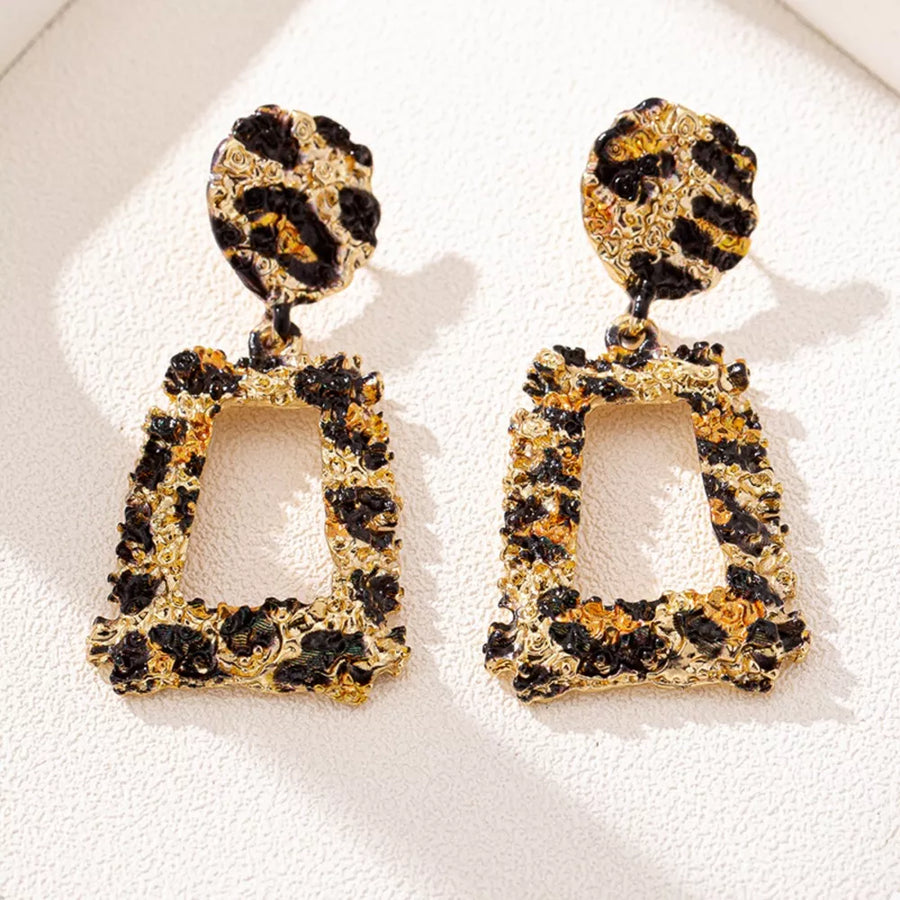 earrings featuring leopard in black with 18K Gold-Plated,Alloy Care instructions: 1 texture