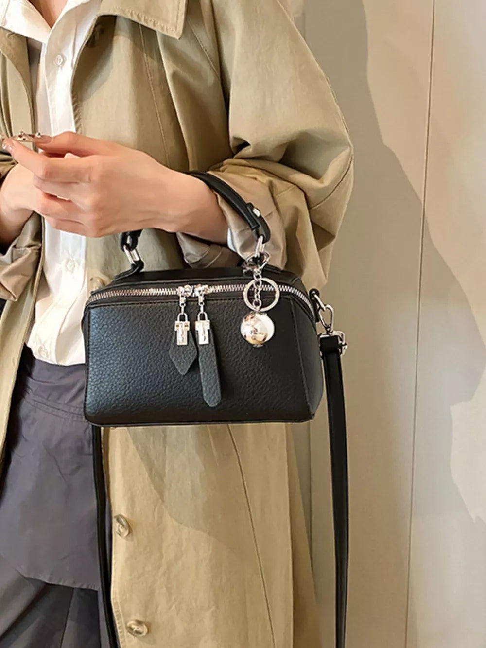 Textured Mini Pu Leather Handbag in Black