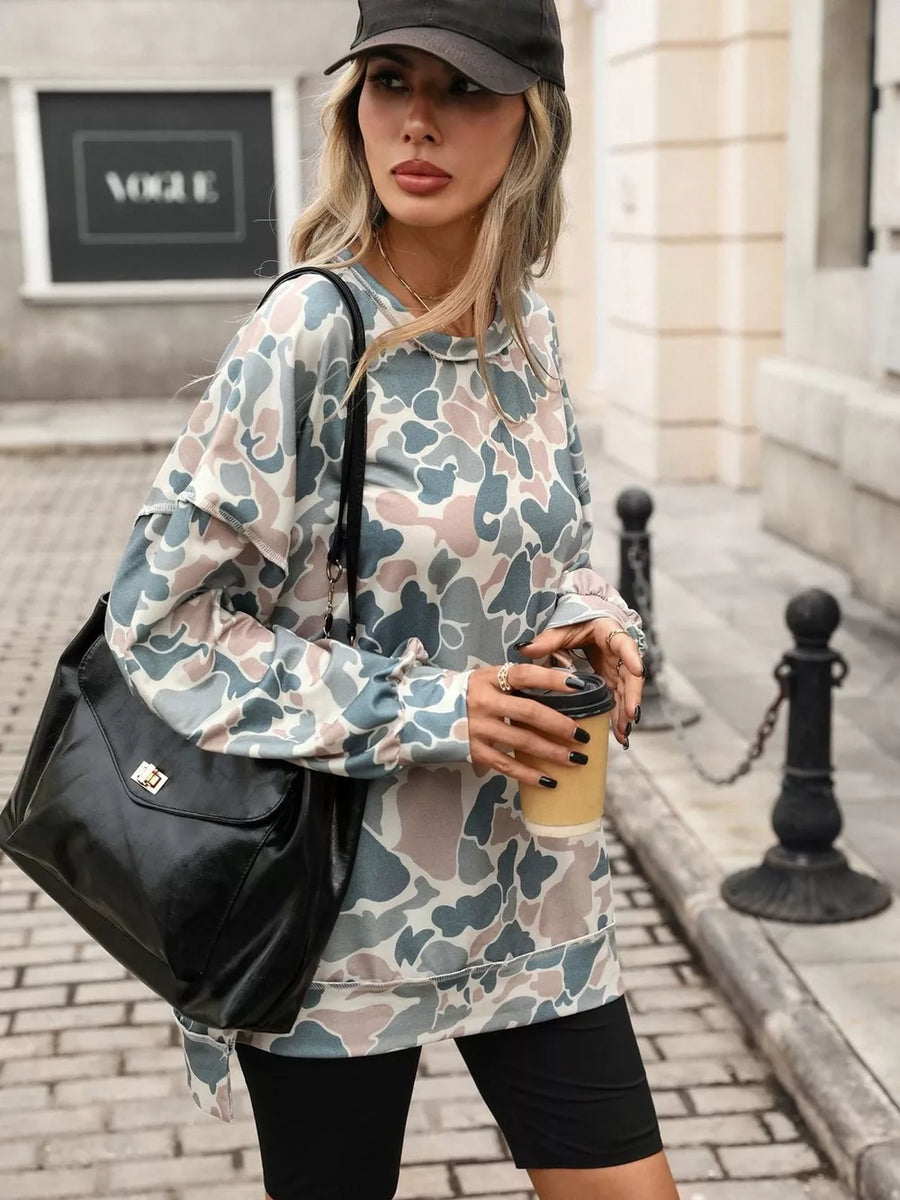 sweatshirt featuring camo in white with 65% viscose, 30% polyester, 5% elastane Care instructions: Machine wash cold texture