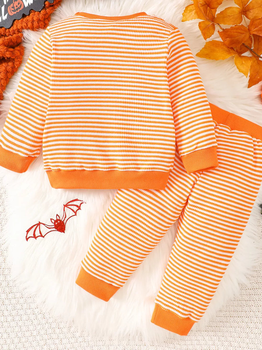 classic pajama set in white with crew neck