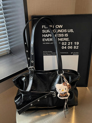 PU Leather Imported Size &amp shoulder bag in Black with soft structured silhouette