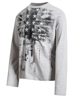 t-shirt in black with graphic print and graphic print