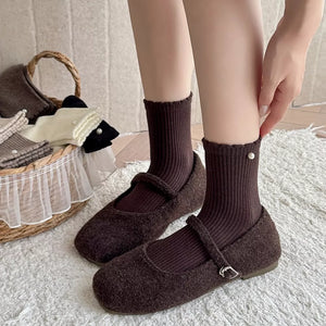 socks in dark brown featuring ribbed knit and fitted fit