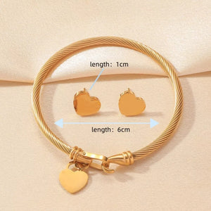 romantic jewelry set in Gold with not applicable