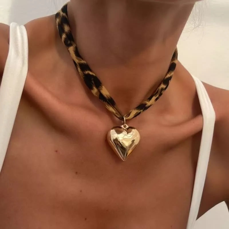 glam necklace in tan with N/A