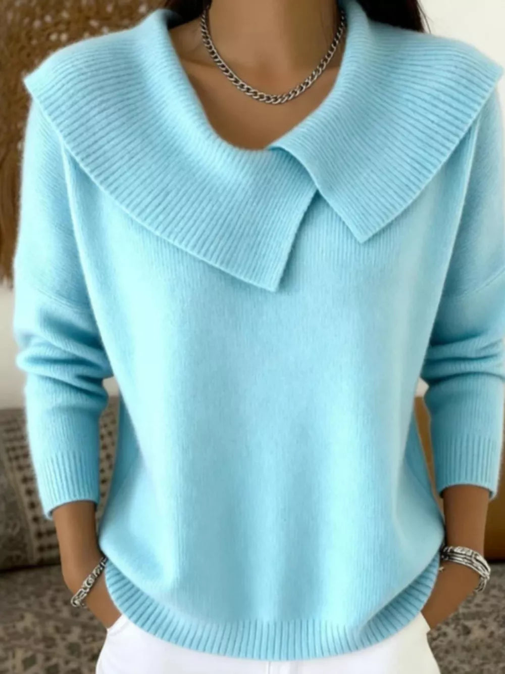 Red relaxed pullover sweater with collared