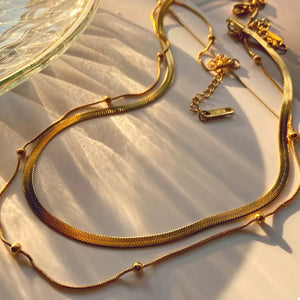 necklace in Gold with 2-piece set and layered