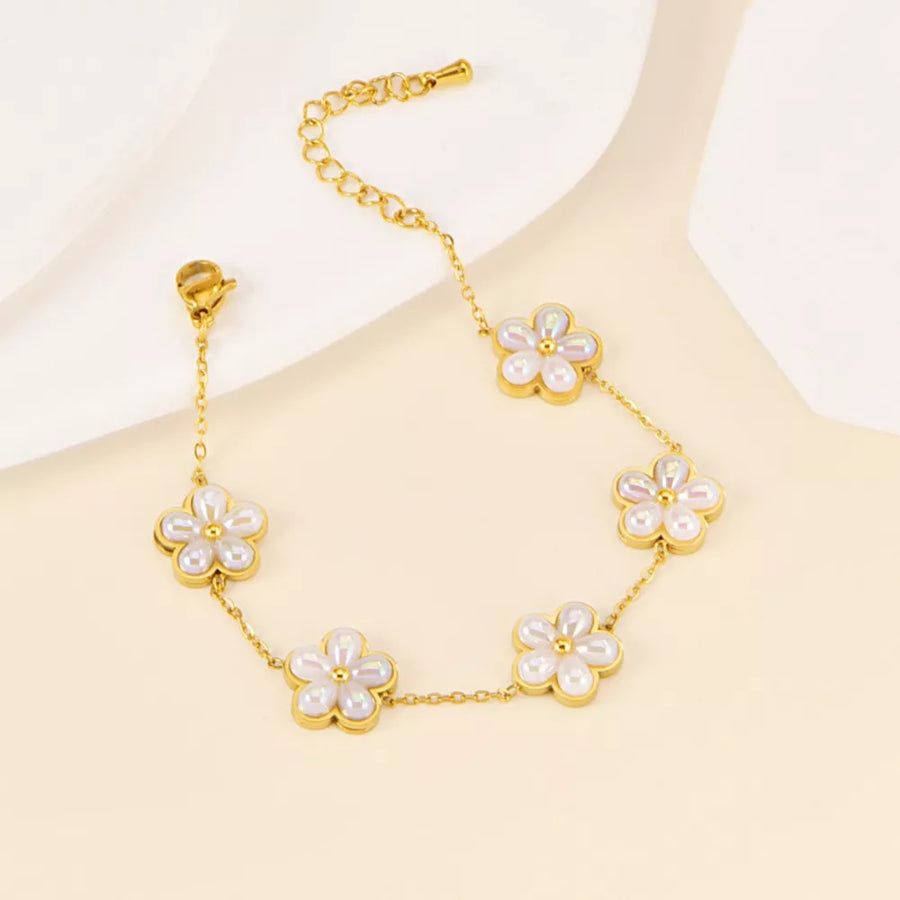 jewelry set featuring floral in gold with 18K Gold-Plated,Resin,Stainless Steel Care instructions: Avoid wearing during ex