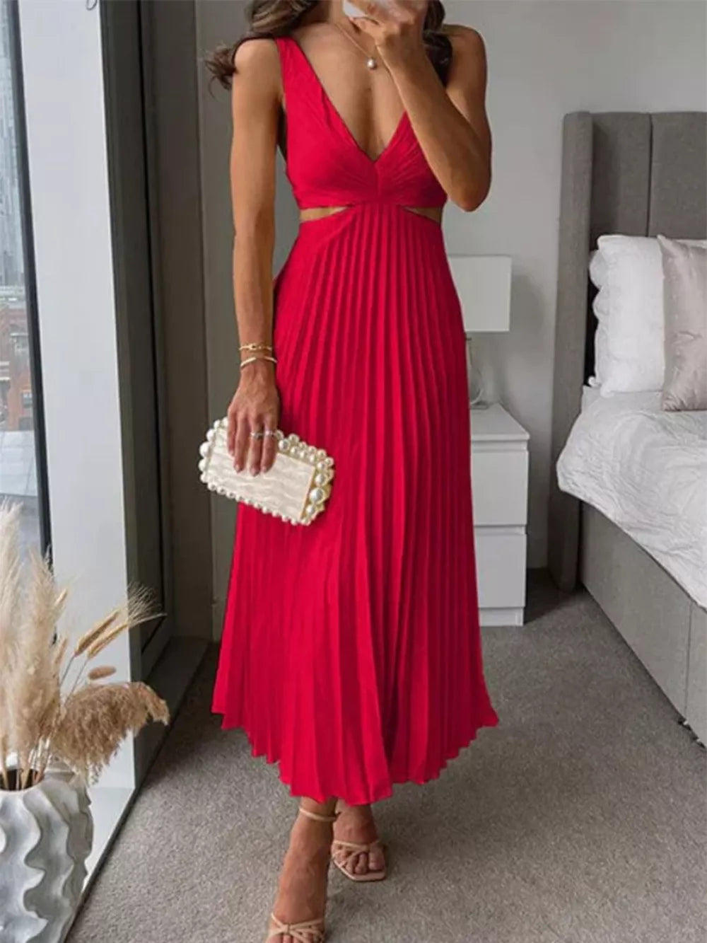 Elegant Pleated Midi Dress With Cut-outs in Red