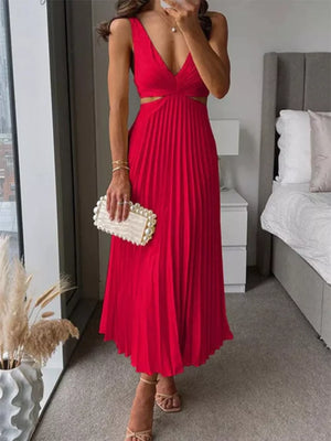 Elegant Pleated Midi Dress With Cut-outs in Red