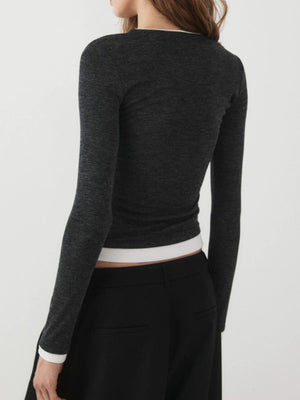 t-shirt in brown with stretch and cropped