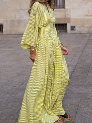 Elegant V-neck Maxi Dress With Flowy Sleeves in Yellow