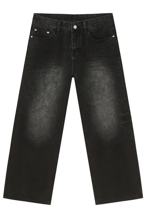 Pocketed high rise slouchy denim jeans in dark wash with a relaxed fit.