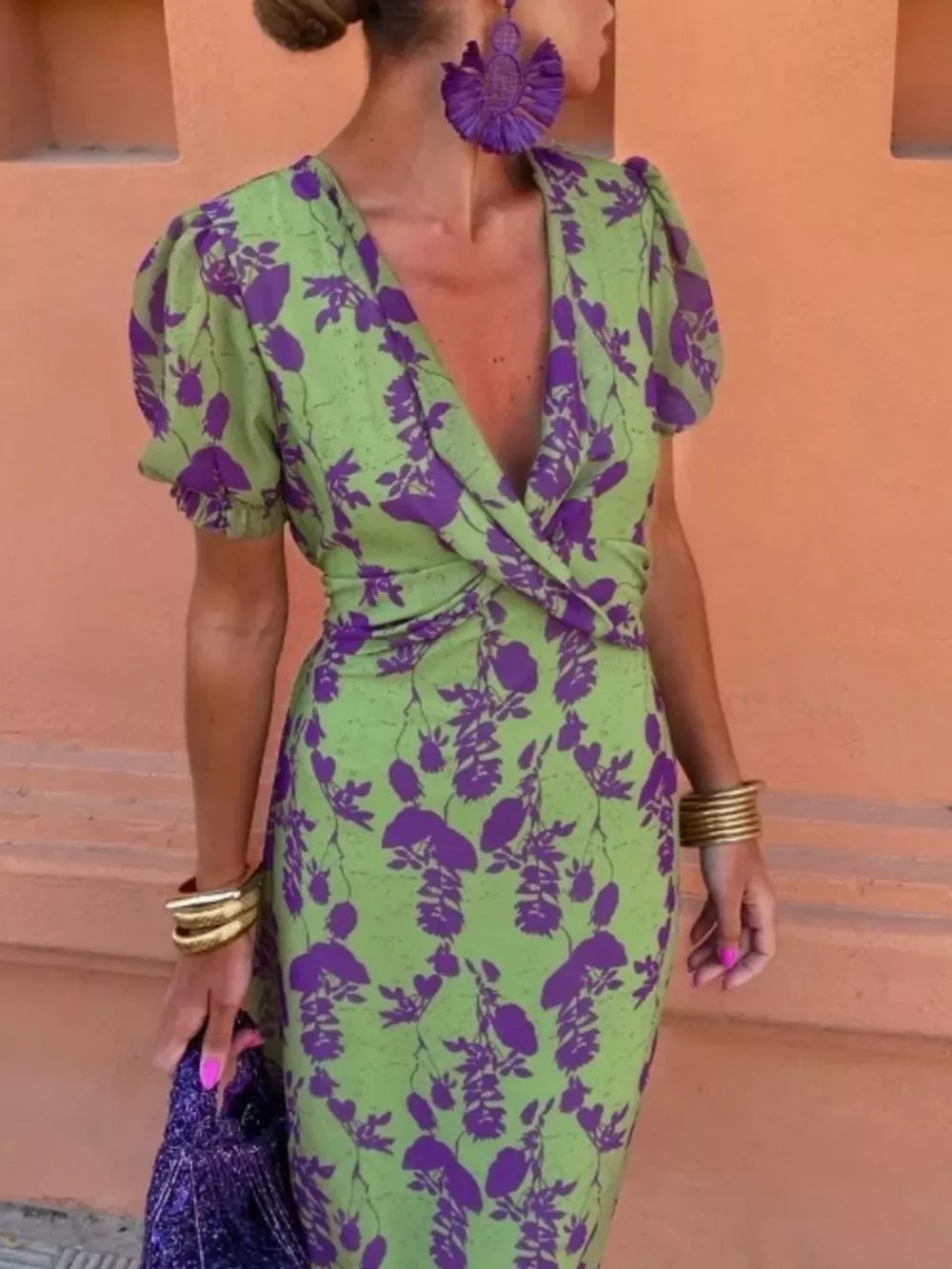 V-neck Puff Sleeve Floral Midi Dress Plus Size in Green