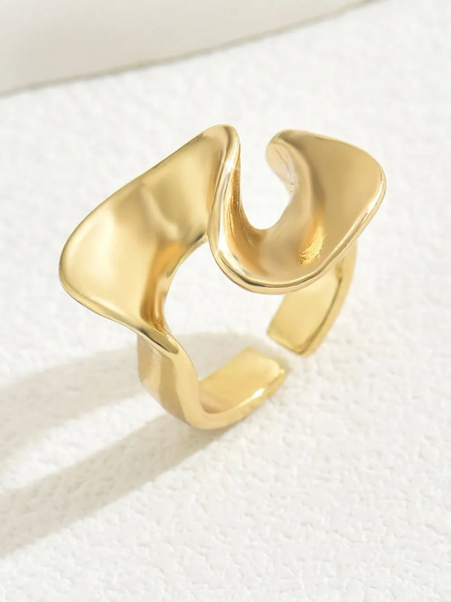 18K Gold-Plated,Stainless Steel Care instructions: Avoid wearing during exercise ring in gold with regular silhouette