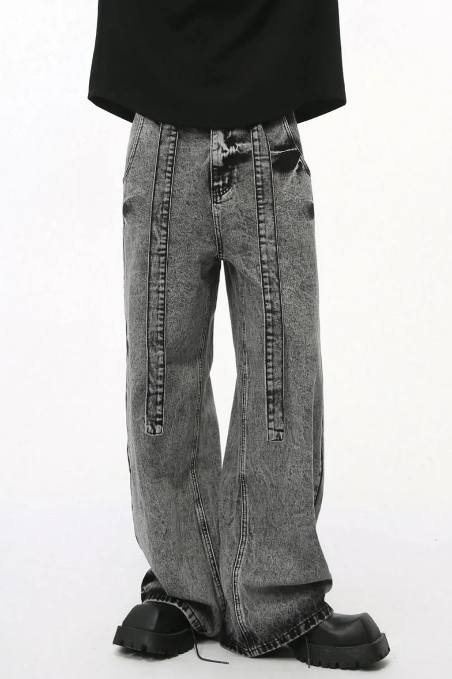 Acid wash belted palazzo jeans in dark, featuring wide legs and a casual chic style.