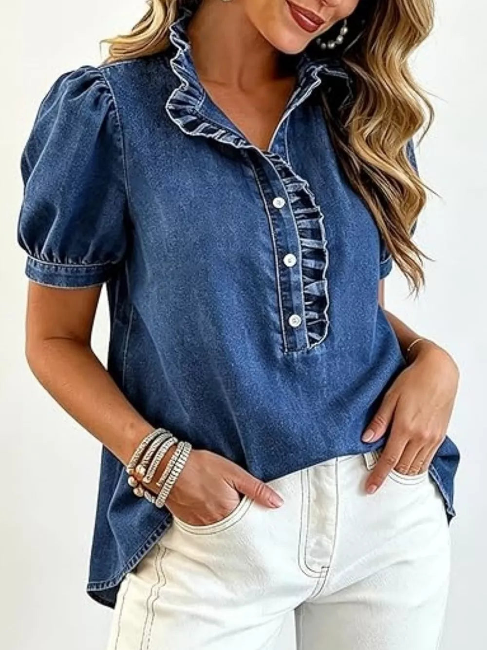 blouse in Gray with buttoned and hip-length