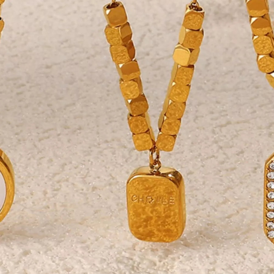 18k Gold-plated Pendant Necklace in Gold with 18K gold-plated