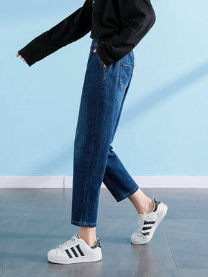 jeans in medium wash denim with washed and ankle-length
