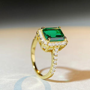 ring in Dark Green with geometric and geometric stone
