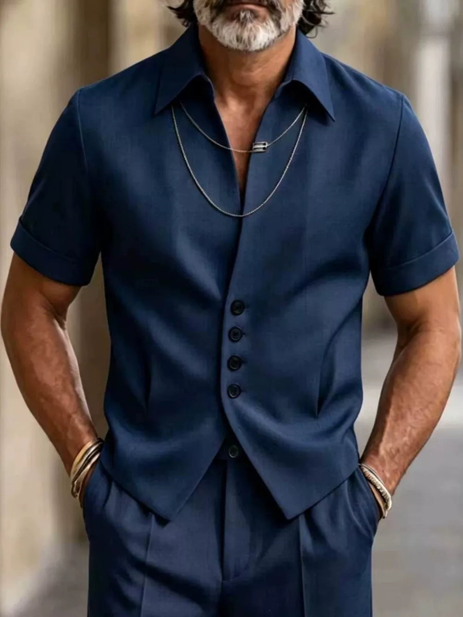 classic button-down shirt in Navy with collared