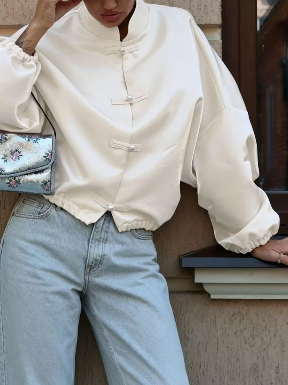 button-up shirt in pink with buttoned and waist-length