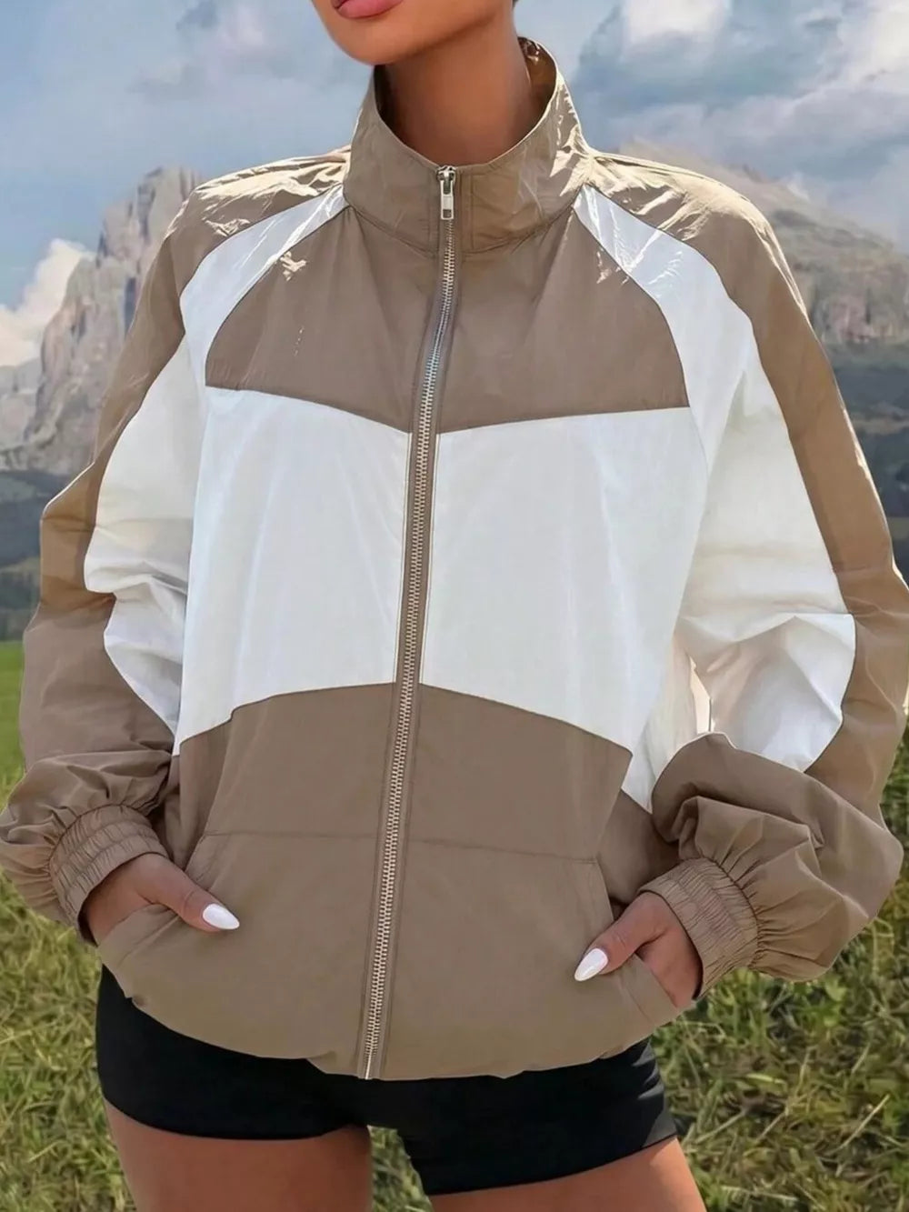 Color Block Zip-up Jacket in Black