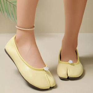 Split-toe Slip-ons in Black with split-toe