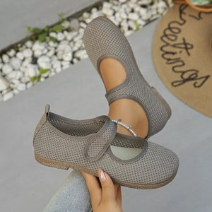 Mary Jane Flats in Black