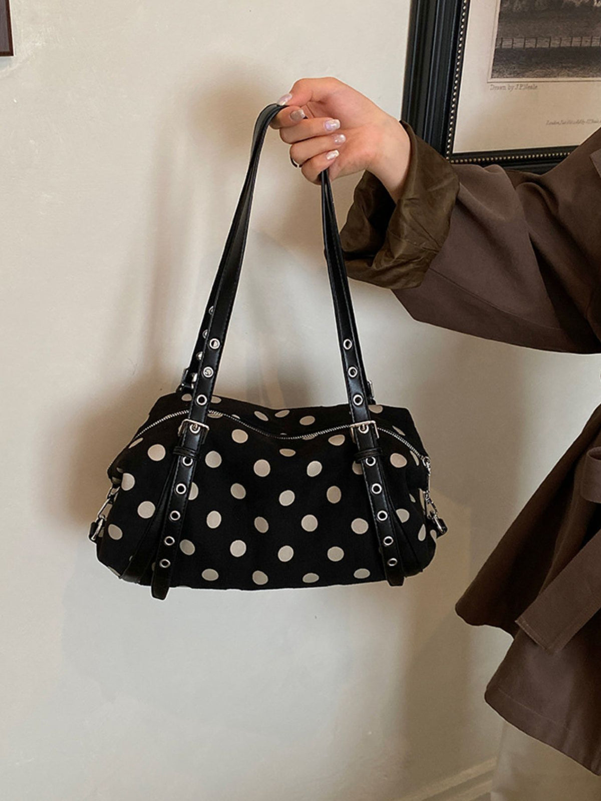 shoulder bag in Brown with polka dot and polka dot print