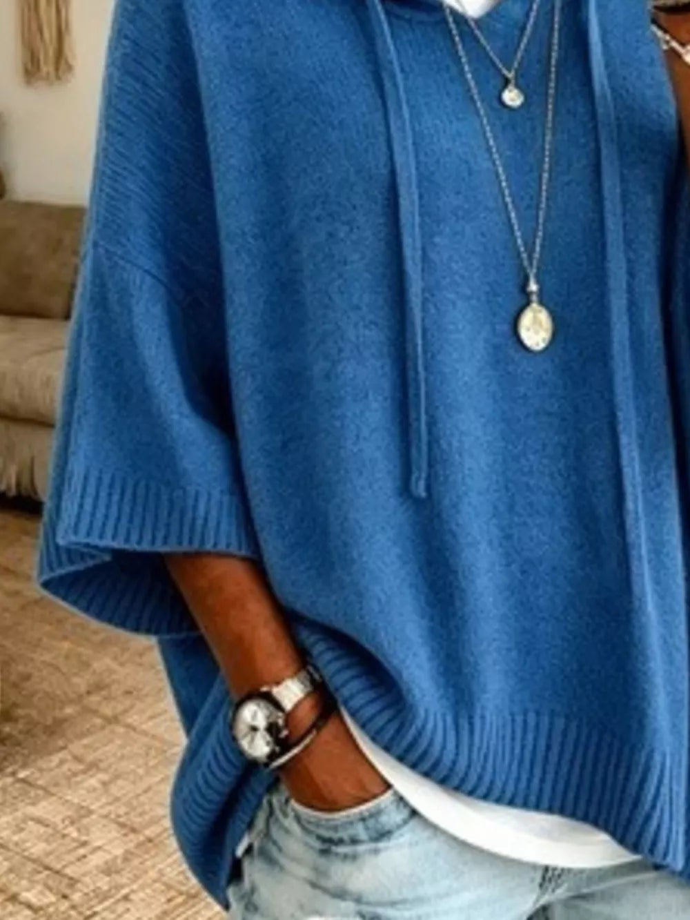 Gray pullover sweater with hip-length and pullover
