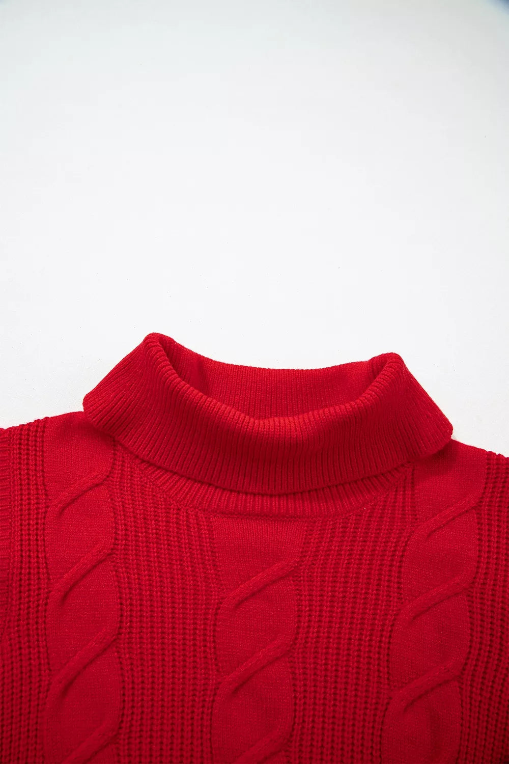 turtleneck sweater featuring cable knit in Beige with 52% viscose, 26% polyester, 22% polyamide Care instructions: Machine