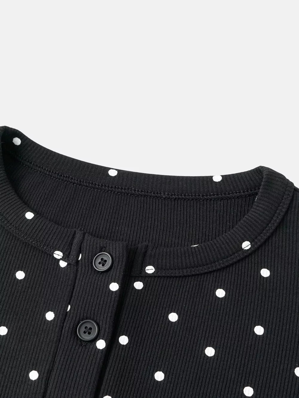 cardigan in Black with polka dot and buttoned