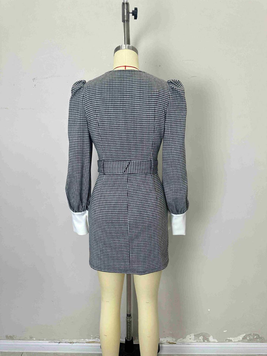 preppy mini dress in Black with collared