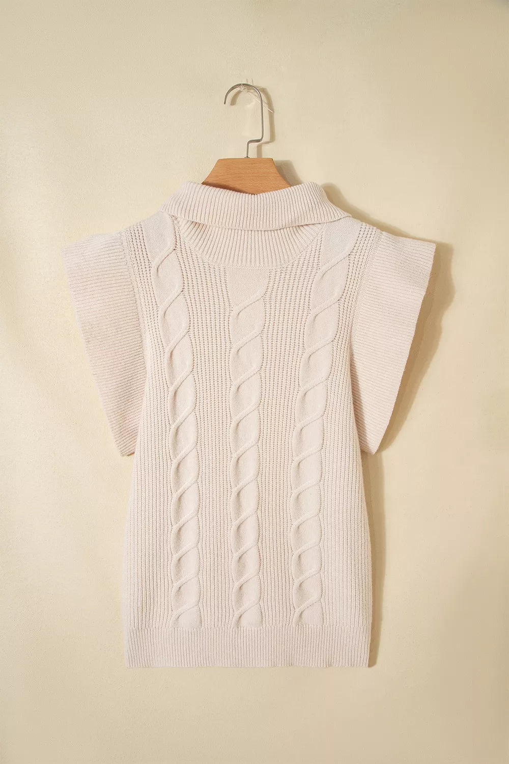 52% viscose, 26% polyester, 22% polyamide Care instructions: Machine wash cold turtleneck sweater in Beige with slim