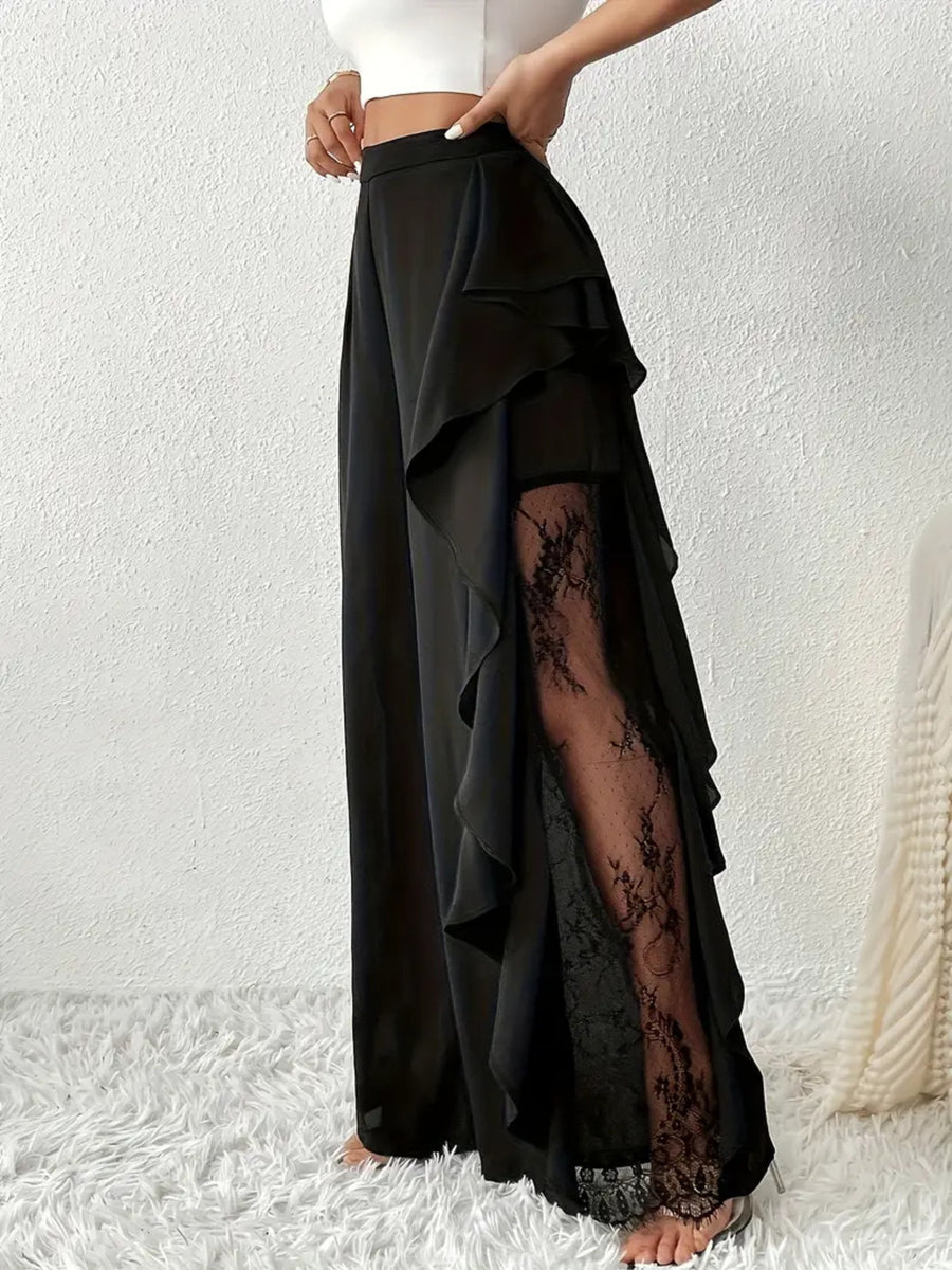 wide-leg pants in Black with ruffled and full-length