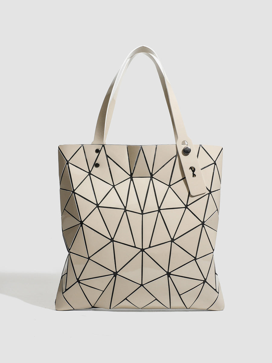 handbag in Gray with geometric and glossy finish
